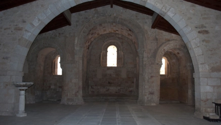 Triple ábside en cabecera