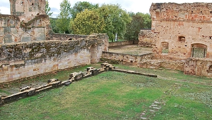 Dependencias del Monasterio Dependencias del Monasterio