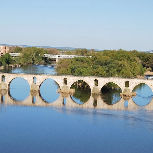 Puente de Piedra